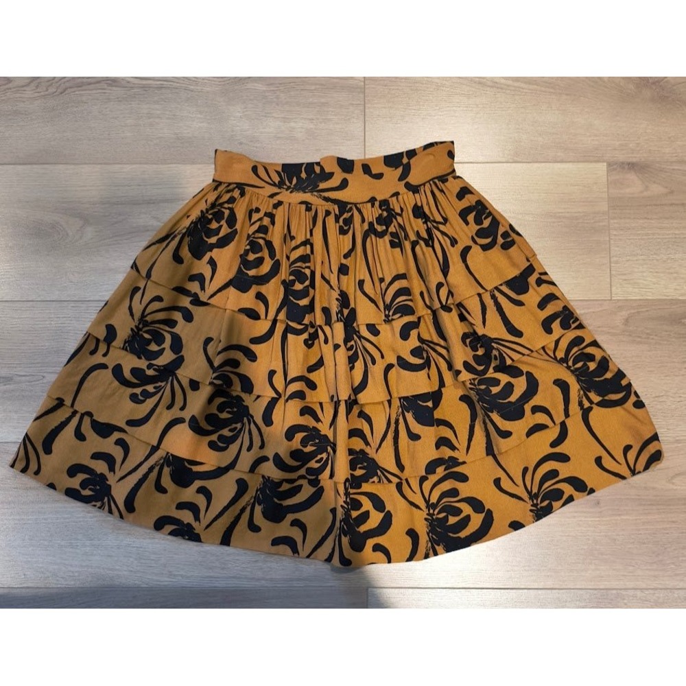 Sariah Mustard Yellow Black Abstract Floral‎ Tiered Ruffle Mini Skirt Size 6